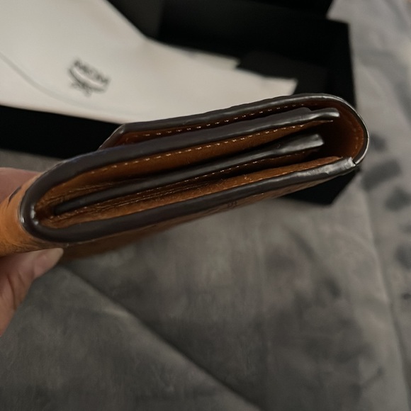 MCM wallet 100% Authentic - Picture 15 of 16